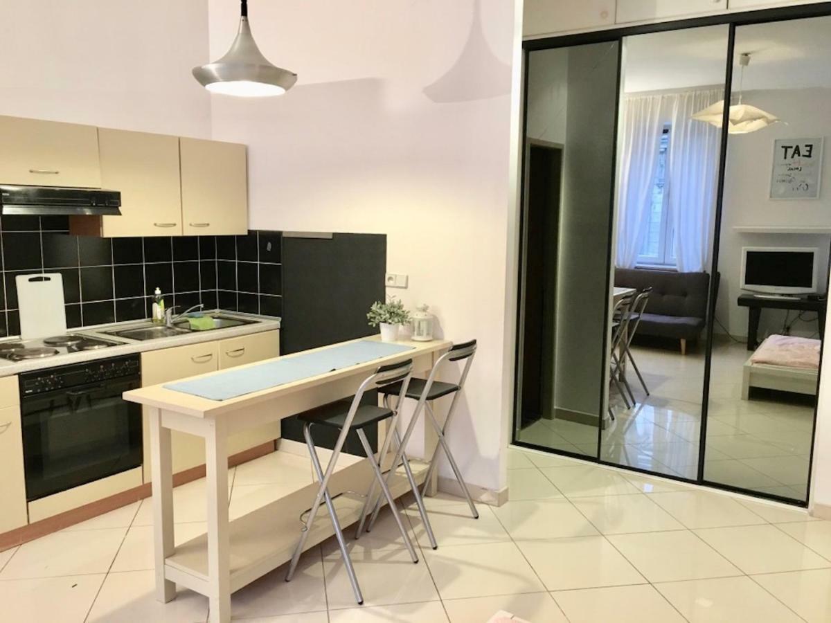 דירות ורשה Nowogrodzka Cozy Studio מראה חיצוני תמונה